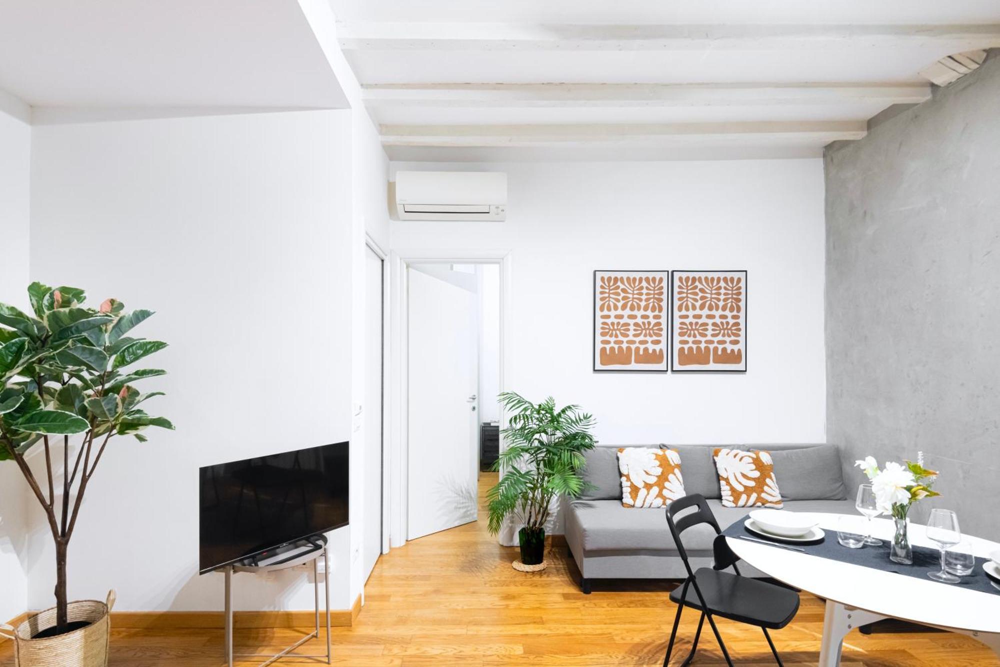 Appartamento Easylife - Relax In Intimo E Silenzioso A Due Passi Dal Castello Sforzesco Milano
